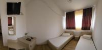 Zweibettzimmer mit Bad