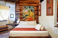 Suite mit Kingsize-Bett und Poolblick