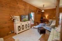 Happy Apple - B&B Blowing Rock