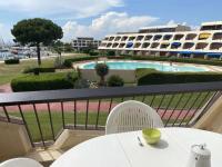 Studio 4 pers avec piscine et terrasse, Port Camargue - FR-1-250-167 - Bed and Breakfast