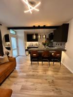 Flamingo Retreat with a Private Garden - B&B Torquay