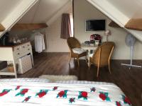 Twin Room with Private Bathroom