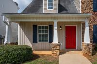 Welcome To This 4BR Getaway Near LakePoint Sports - Chambres d'hôtes Cartersville