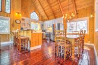 Gorgeous Lake Arrowhead Retreat: Game Room & Deck - B&B Lake Arrowhead