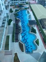 Family size Staycation in Makati with new year's firework balcony view - Ferienwohnung Manila