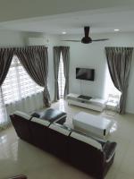 HK68 Desaru homestay - Bed and Breakfast Kangkar Chemaran