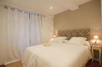Galo Two-Bedroom Apartment with Private Garden