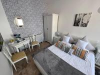 Eduard Central Weiss - B&B