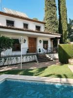 Villa a los pies de la Alhambra - B&B Granada