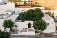 Casa Angelina Lindian House with large garden - Bed and Breakfast