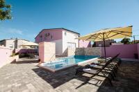 Apartman Laura - Ferienwohnung Vir