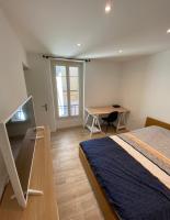 Le Coeur du Port de Golfe Juan - Parking - Clim - Wifi - B&B Vallauris