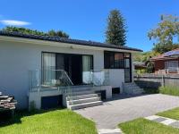 Entire new granny flat with 3 bedrooms 2 bathrooms - Bed and Breakfast
