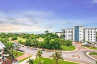 Captain's Lookout - Penthouse Living at Cullen Bay - B&B Darwin