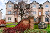 4 Bedroom Townhouse in Stirling - Bed and Breakfast