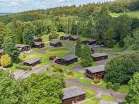 Birch Lodge 19 with Hot Tub - Bed and Breakfast Newton Stewart