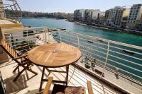 B&B St. Julian's - Seaview 2 Bedroom Ap. in Spinola - Bed and Breakfast St. Julian's