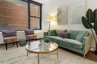B&B Chicago - Upscale 1BR Haven in Perfect Location - Chestnut 02H - Bed and Breakfast Chicago