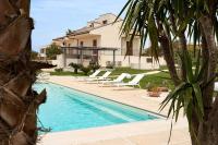 Villa Paradiso with private pool, BBQ area, huge garden and free parking - B&B Modica