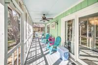 Oak Island Home with Yard Less Than 1 Mi to the Beach! - B&B Oak Island