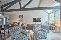 Modern Townhome about 4 Miles to Beaver Creek Resort! - Bed and Breakfast