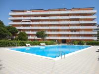 Homely flat with shared pool - B&B Porto Santa Margherita
