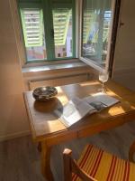 Casi di Lisi, la luce sulla piazza e sulle montagne - Ferienwohnung Lisignago