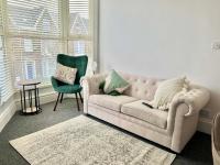 Stunning Flat Close to Beach - B&B Swansea