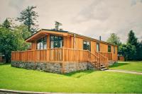 Skyline Lodge Loch Lomond Castle Lodges - B&B