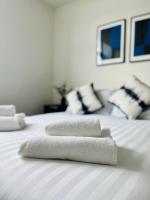 Fabulous one bedroom apartment near Old Trafford Stadium - Ferienwohnung Manchester