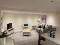 Flat 1 - Y Sgwar Restaurant - B&B Morfa Bychan