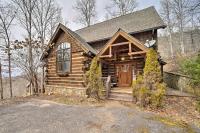Mtn-View Cabin Deck, Grill and Fire Pit in Franklin - B&B