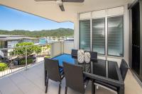 1 Bright Point Apartment 1307 - B&B