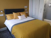 B&B Kirkcaldy - Double Ensuite Bedroom near Edinburgh - Bed and Breakfast Kirkcaldy