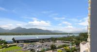 604 Chic City Apartment with Water Views - Ferienwohnung Cairns