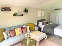 B&B Newcastle - Shimna Vale Studio - Bed and Breakfast Newcastle