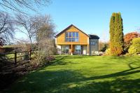 B&B Stroud - Dove Lodge in Painswick - Bed and Breakfast Stroud