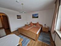 Doppelzimmer mit Gartenblick