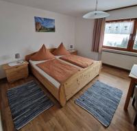 Camera Matrimoniale con Vista Giardino