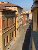 LOFT MANZONI 37 - B&B Cremona