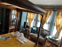Suite with Garden View