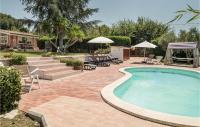 Awesome Home In Roma With 3 Bedrooms, Wifi And Outdoor Swimming Pool