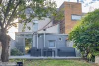 Beautiful house in Mons-SHAPE-G00gle - Chambres d'hôtes Nimy
