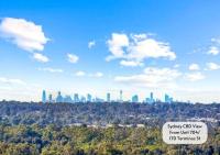 Modern 2 bedroom & 2 bathroom apartment with stunning Sydney CBD & Skyline Views! - B&B Liverpool