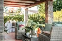 VILLA PEMOLA a Luxury Farmhouse with Garden and bikes in Lucca Town - B&B Capannori