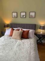 B&B Balderton - Private Entranced Guest suite/Kitchenette/Patio - Bed and Breakfast Balderton