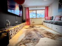 Ferienwohnung Steinbock Terrasse, Gartensauna, Garten, Grillplatz - B&B Stumm