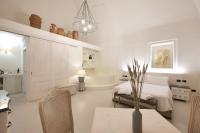 Suite con balcón y bañera de hidromasaje