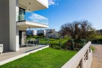Maison Du Jardin 2-Bedroom Apartment Private Outdoor Jacuzzi - B&B