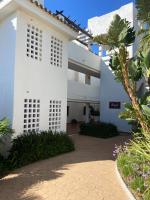 Augusta Views - B&B Casares